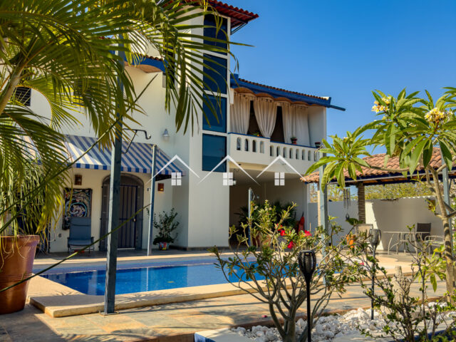 House in Guayabitos with Pool and Garden