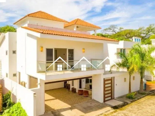 Casa Los Arboles en Venta en Bucerias, Nay